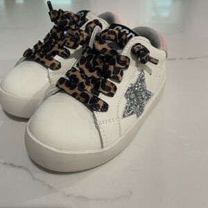 Toddler girl sneakers